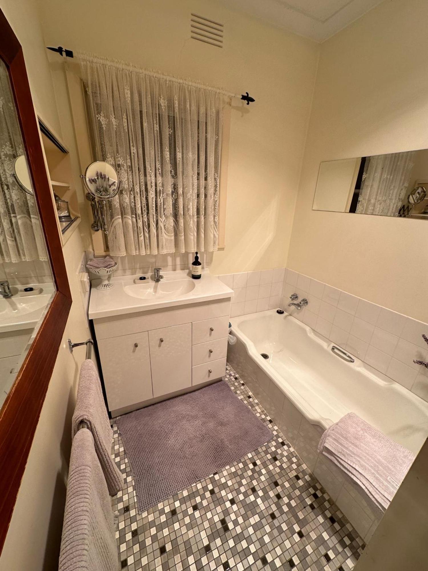 Admurraya House Bed & Breakfast Rutherglen Esterno foto